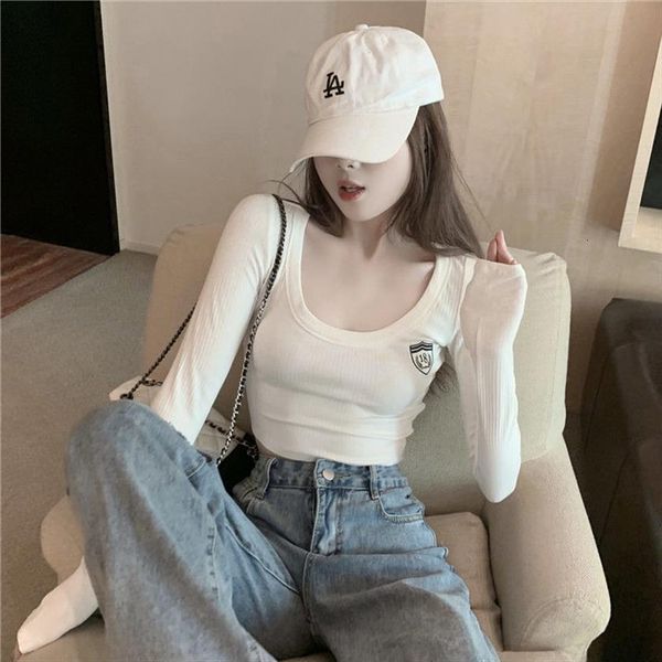 woman womens long sleeve sweaters short white color inner wear slim round neck tight black navel early spring top, White;black
woman womens long sleeve sweaters short white color inner wear slim round neck tight black navel early spring top, White;black