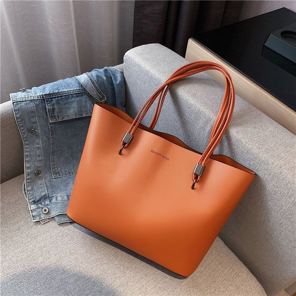 fashion shoulder bag leather tote large womens quality luxury handbags female designer bags for women 2021 trend bucket purse
fashion shoulder bag leather tote large womens quality luxury handbags female designer bags for women 2021 trend bucket purse