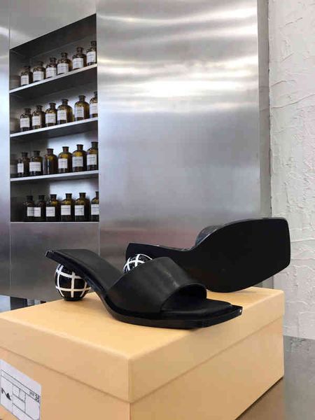 slippers designer slippers women fashion round sphere heel exquisite and comfortable integrated sandals wholesale with packing, Black
slippers designer slippers women fashion round sphere heel exquisite and comfortable integrated sandals wholesale with packing, Black