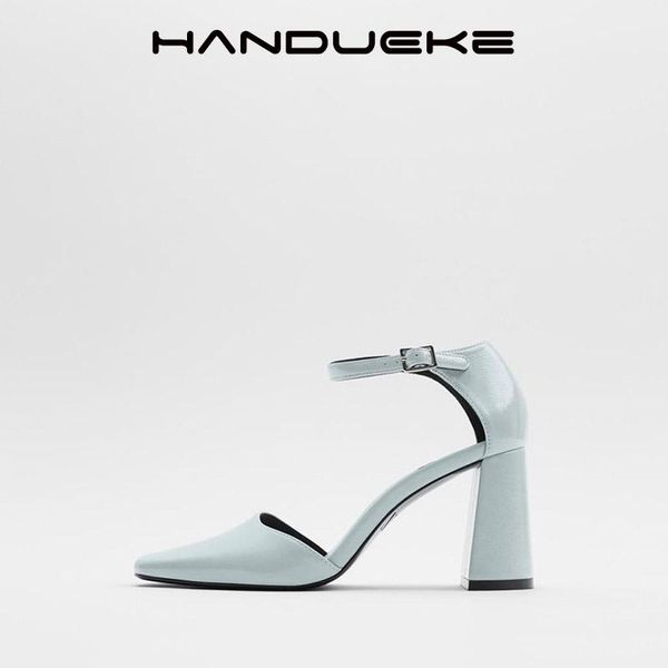 2021 spring new single-breasted light blue patent leather high-heeled platform fashion bag heel sandals women, Black
2021 spring new single-breasted light blue patent leather high-heeled platform fashion bag heel sandals women, Black