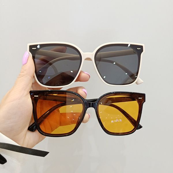 girls retro tea orange sunglasses fashion woman big frame sun glasseses lady style man anti ultraviolet glasses outdoor goggles s1298, Blue
girls retro tea orange sunglasses fashion woman big frame sun glasseses lady style man anti ultraviolet glasses outdoor goggles s1298, Blue