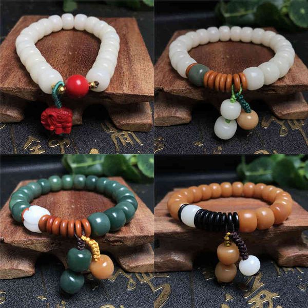 chinese-style products live broadcast natural emerald green bodhi root hand string yin skin 8 * 10mm barrel pearl white cinnabar small eleph
chinese-style products live broadcast natural emerald green bodhi root hand string yin skin 8 * 10mm barrel pearl white cinnabar small eleph