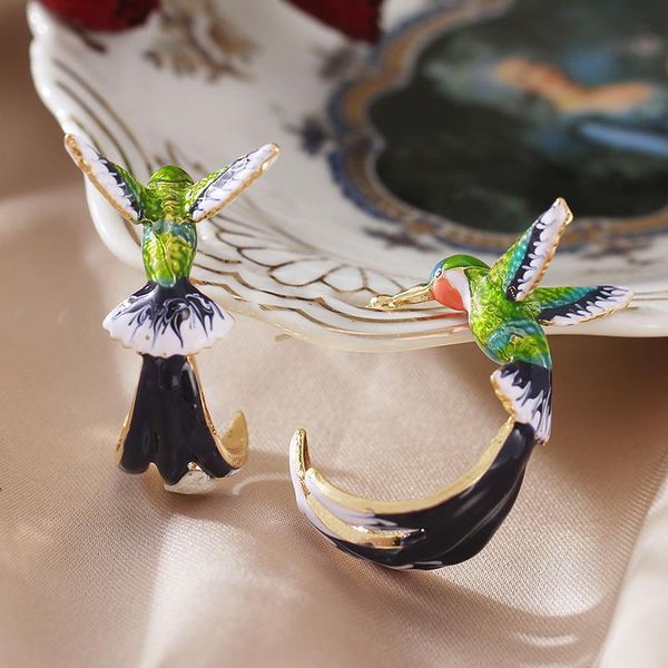 stud style flying hummingbird painting oil earrings cute unique mini simplicity little bird jewelry, Golden;silver