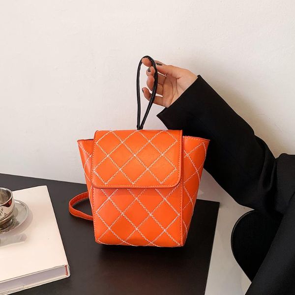 evening bags 2021 retro lattice pattern pu crossbody bag casual women chain solid color handbags elegant ladies shoulder
evening bags 2021 retro lattice pattern pu crossbody bag casual women chain solid color handbags elegant ladies shoulder