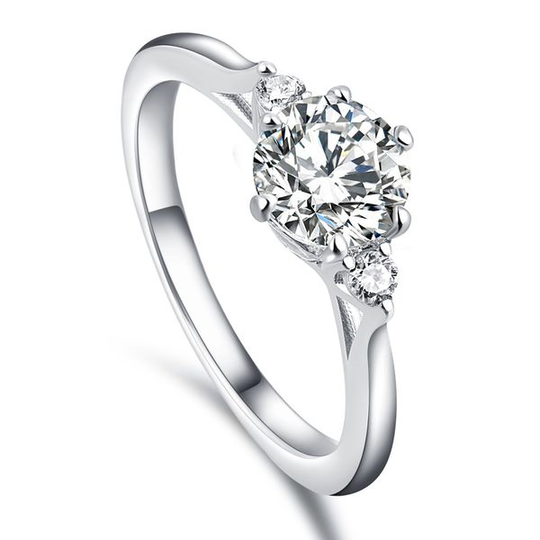 european and american fashion high-end tonglin new 925 silver wedding ring womens zircon ring fashion single swedding ring manufacturer
european and american fashion high-end tonglin new 925 silver wedding ring womens zircon ring fashion single swedding ring manufacturer