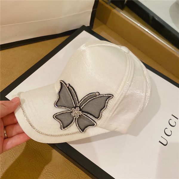 baseball summer diamond butterfly sunscreen versatile sun hat women's bright satin cap, Yellow
baseball summer diamond butterfly sunscreen versatile sun hat women's bright satin cap, Yellow