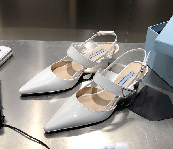 sandals slippers triangle pointed cat heel sandals women 2021 spring and summer new cat heel back empty sandals french shallow mouth tempera, Black
sandals slippers triangle pointed cat heel sandals women 2021 spring and summer new cat heel back empty sandals french shallow mouth tempera, Black
