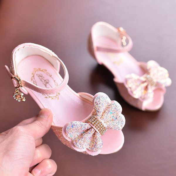 sandals children's princess shoes 2021 girls' spring and autumn little for girl's slipper, Black;red
sandals children's princess shoes 2021 girls' spring and autumn little for girl's slipper, Black;red
