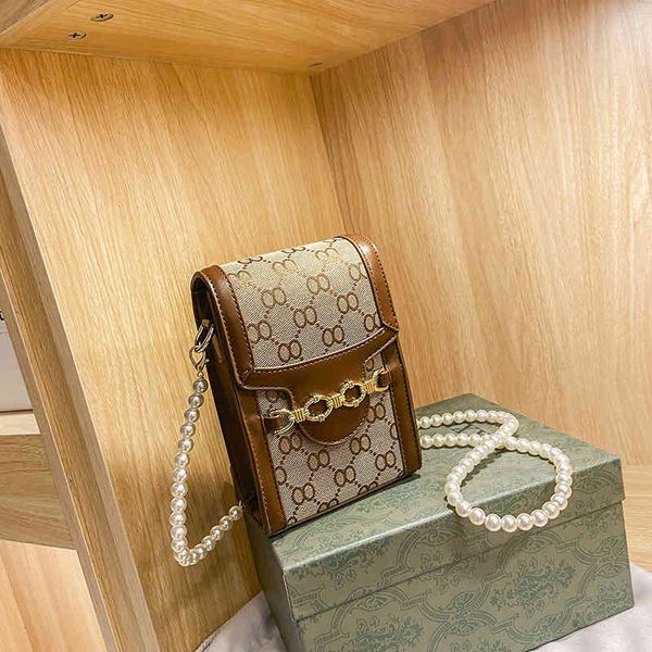 luxury handbags french small women's 2021 new mobile phone canvas broadband mini messenger bag
luxury handbags french small women's 2021 new mobile phone canvas broadband mini messenger bag
