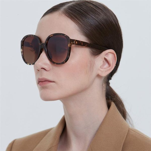 outdoor eyewear classic round vintage sunglasses women fashion brand design mirror sun glasses female shades retro gafas oculos de sol uv400
outdoor eyewear classic round vintage sunglasses women fashion brand design mirror sun glasses female shades retro gafas oculos de sol uv400