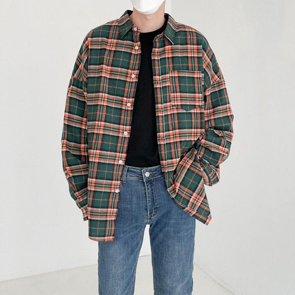 men's casual shirts 2021 spring hong kong style color plaid shirt jacket loose wild korean trend, White;black
men's casual shirts 2021 spring hong kong style color plaid shirt jacket loose wild korean trend, White;black