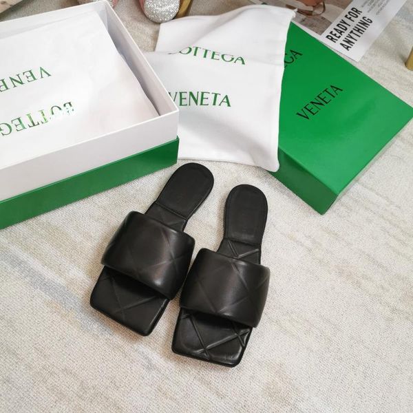new designer weaving flat slide sandals new fashion luxury summer square mule slipper designer slipper, Black
new designer weaving flat slide sandals new fashion luxury summer square mule slipper designer slipper, Black
