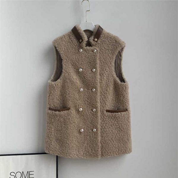 women's vests chic winter women wool fur leather waistcoat stand collar lamb vest c577, Black;white
women's vests chic winter women wool fur leather waistcoat stand collar lamb vest c577, Black;white