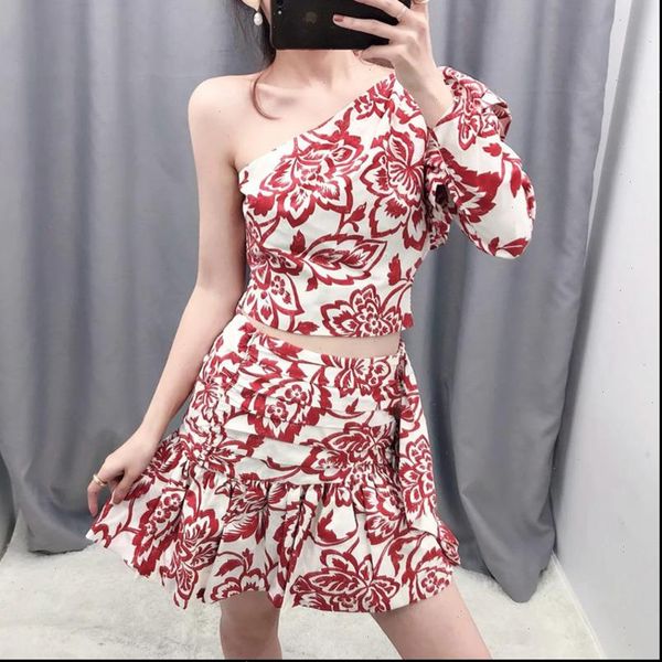 2021 new summer fashion casual patchwork irrengular backless print single shoulder flounces skirt set women sd560, Gray
2021 new summer fashion casual patchwork irrengular backless print single shoulder flounces skirt set women sd560, Gray