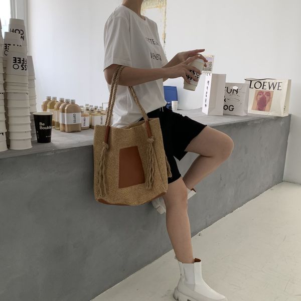 design handbag 2021 women summer straw handbags large capacity ladies satchels casual female shoulder fashion woven beach bag
design handbag 2021 women summer straw handbags large capacity ladies satchels casual female shoulder fashion woven beach bag