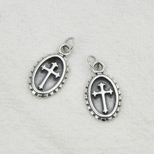 pendant necklaces s925 fine silver cross women's south korea dongdaemun retro diy jewelry accessories 
pendant necklaces s925 fine silver cross women's south korea dongdaemun retro diy jewelry accessories