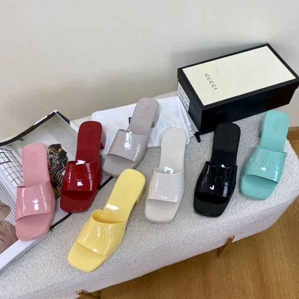 slippers 2021 spring and summer new g family candy color thick heel sandals, korean version one line slippers, travel beach waterproof jelly, Black
slippers 2021 spring and summer new g family candy color thick heel sandals, korean version one line slippers, travel beach waterproof jelly, Black
