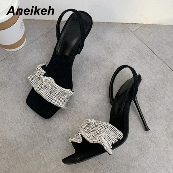 aneikeh 2021 new bling ladies shoes open pleated party flock sandals women basic slip-on novelty polka dot ethnic fashion black
aneikeh 2021 new bling ladies shoes open pleated party flock sandals women basic slip-on novelty polka dot ethnic fashion black