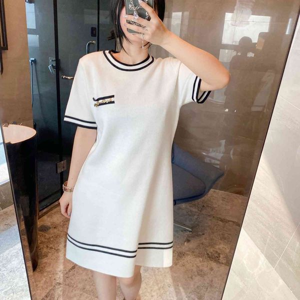 8915g home pocket chain dress early spring new round neck long skirt wool blend short sleeve outer wear, Black
8915g home pocket chain dress early spring new round neck long skirt wool blend short sleeve outer wear, Black