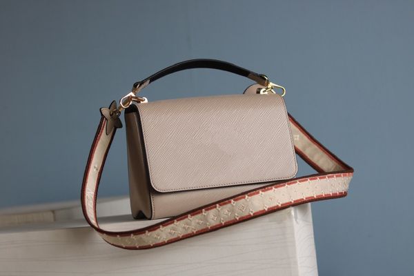 original luxurys designers bags handbags women's genuine leather twist lock flap handbag pochette monogrames twists lady shoulder cross
original luxurys designers bags handbags women's genuine leather twist lock flap handbag pochette monogrames twists lady shoulder cross