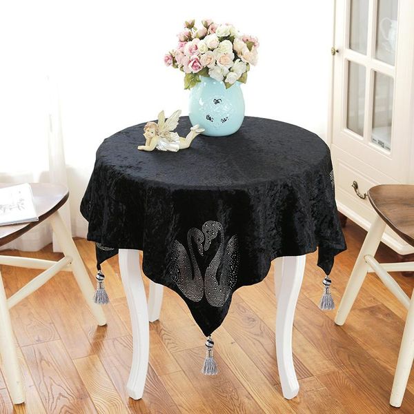 table cloth black swan round british lovers modern simple fashion velvet tablecloth wedding with decoration
table cloth black swan round british lovers modern simple fashion velvet tablecloth wedding with decoration