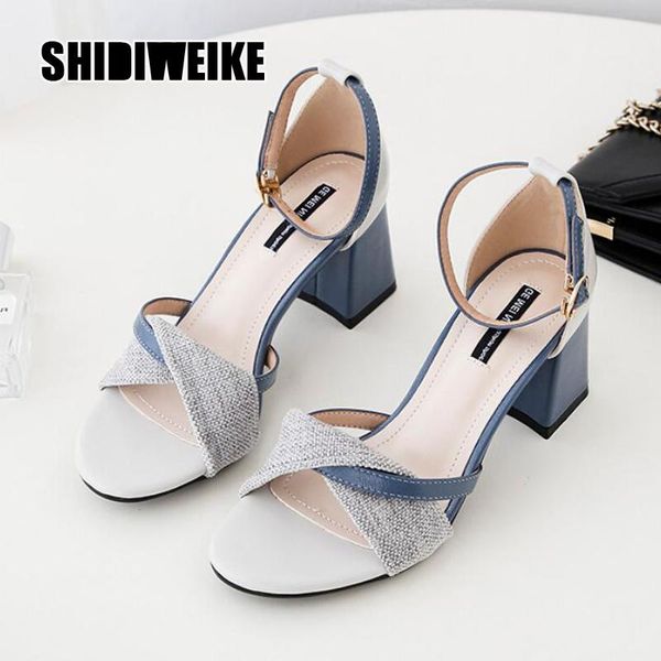 sandals ankle strap high heel women shoes buckle thick heels footwear female summer ladies size 34-40 va884, Black
sandals ankle strap high heel women shoes buckle thick heels footwear female summer ladies size 34-40 va884, Black