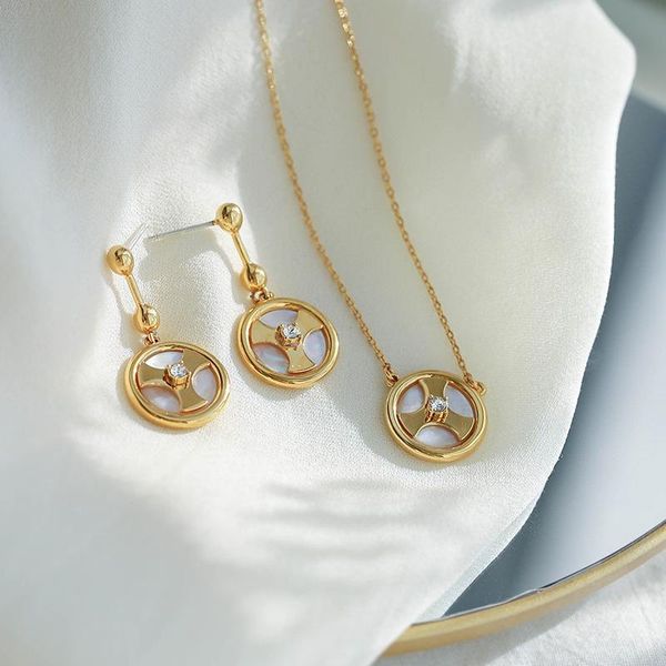 chokers sjva-44 with mother pearl shell barbell pendant necklace for sale, Golden;silver
chokers sjva-44 with mother pearl shell barbell pendant necklace for sale, Golden;silver