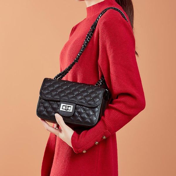 fashionable purses and handbags luxury designer bags genuine leather handbags cow leather chains bag cross-body bags for women
fashionable purses and handbags luxury designer bags genuine leather handbags cow leather chains bag cross-body bags for women