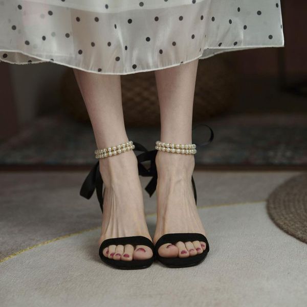 sandals chilly-heeled women 2021 summer fashion pearl bow temperament of roman heels, Black
sandals chilly-heeled women 2021 summer fashion pearl bow temperament of roman heels, Black
