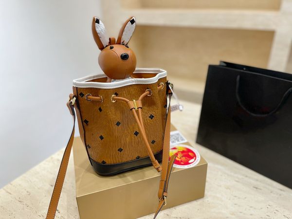 clutch belt bag fashion bags key pouch saddle waist mini luxury hollow elegant temperament leisure tassels simple compact nylon designer fan
clutch belt bag fashion bags key pouch saddle waist mini luxury hollow elegant temperament leisure tassels simple compact nylon designer fan