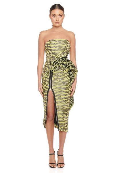 casual dresses 2021 women green off shoulder sleeveless bandage summer bodycon dress wholesale, Black;gray
casual dresses 2021 women green off shoulder sleeveless bandage summer bodycon dress wholesale, Black;gray