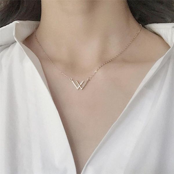 pendant necklaces luxury exquisite fashion 925 sterling silver jewelry mirco crystal letter double v clavicle chain necklace for women
pendant necklaces luxury exquisite fashion 925 sterling silver jewelry mirco crystal letter double v clavicle chain necklace for women