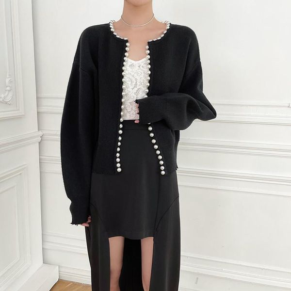 women's knits & tees black or white sweater pearl-trimmed o-neck long sleeve ladies knitted short style cardigan 2021 early spring
women's knits & tees black or white sweater pearl-trimmed o-neck long sleeve ladies knitted short style cardigan 2021 early spring