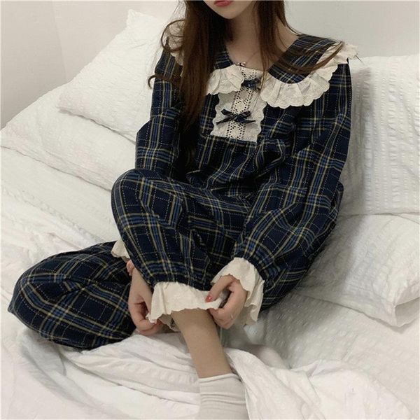 2020 chic plaid sleepwear patchwork lace geometric long sleeves home clothes loose casual chic women sweet pajamas, Black;red
2020 chic plaid sleepwear patchwork lace geometric long sleeves home clothes loose casual chic women sweet pajamas, Black;red