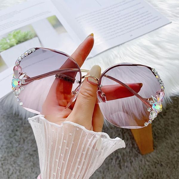 sunglasses fashion rimless designer women big diamond vintage shades irregular cutting lens eyeglasses sun glasses, White;black
sunglasses fashion rimless designer women big diamond vintage shades irregular cutting lens eyeglasses sun glasses, White;black