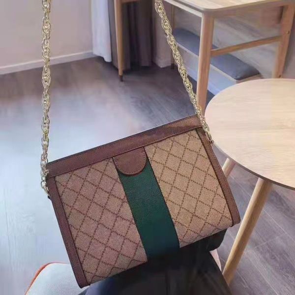 designer design women's clip bag, chain belt, fashion versatile. the size is 26cm.
designer design women's clip bag, chain belt, fashion versatile. the size is 26cm.