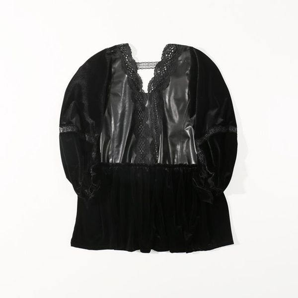 Women's Leather & Faux Silk Velvet Cropped Sleeves Shirt Female Loose Large Size Bat Sleeve V-neck Lace Bottoming Women Jacket, Black
Women's Leather & Faux Silk Velvet Cropped Sleeves Shirt Female Loose Large Size Bat Sleeve V-neck Lace Bottoming Women Jacket, Black