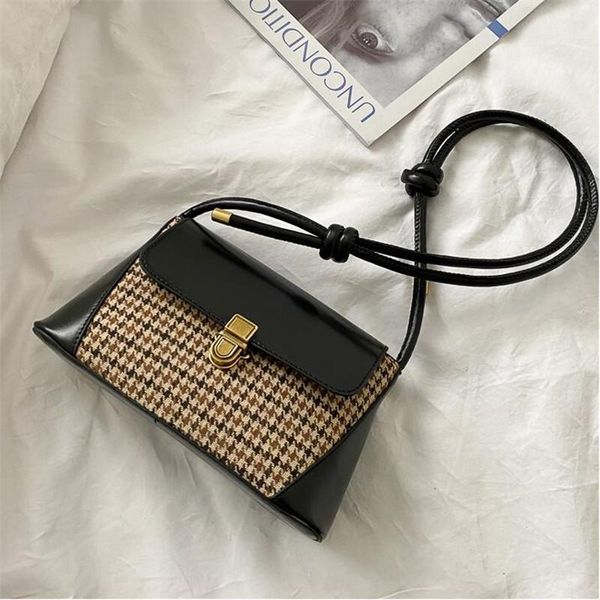 cross body woman bag 2021 spring splicing messenger net red plaid small square fashion shoulder versatile handbag
cross body woman bag 2021 spring splicing messenger net red plaid small square fashion shoulder versatile handbag