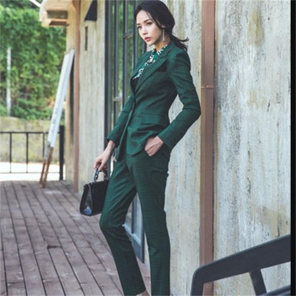 fashion 2021 and winter new ol temperament knitted fine professional attire of women two-piece suits ms p4tb, White;black
fashion 2021 and winter new ol temperament knitted fine professional attire of women two-piece suits ms p4tb, White;black