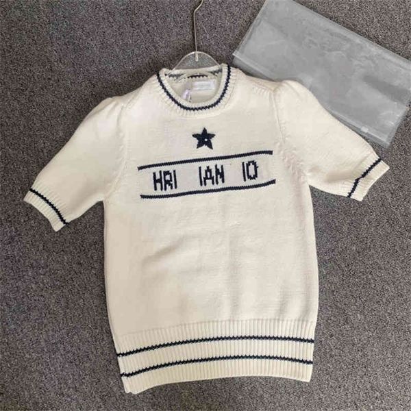 high edition five pointed star jacquard embroidered wool sweater round neck short sleeve slim fit bubble, White;black
high edition five pointed star jacquard embroidered wool sweater round neck short sleeve slim fit bubble, White;black