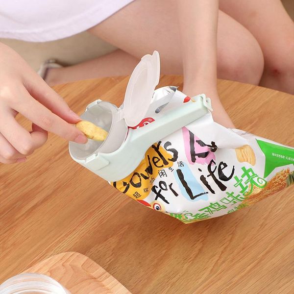 bag clips seal clip large spout fresh-keeping snack paper plastic tea moisture-proof sealing
bag clips seal clip large spout fresh-keeping snack paper plastic tea moisture-proof sealing