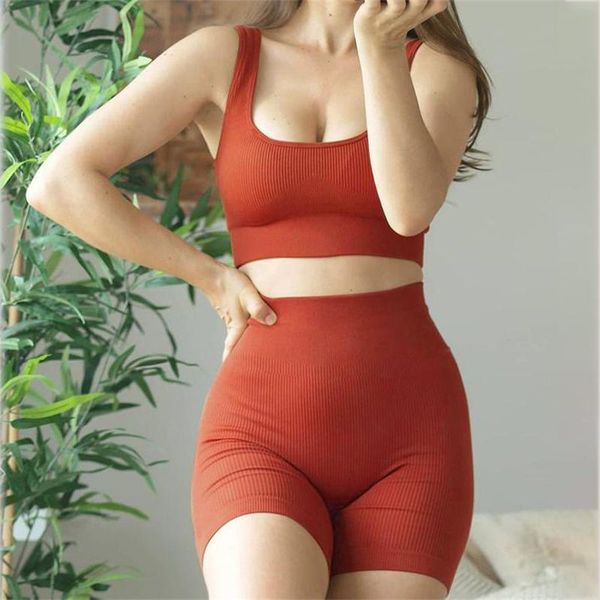 yoga outfit 2021 women's set women sports crop + legging capri pant tracksuit fitness gym running clothes 2pcs
yoga outfit 2021 women's set women sports crop + legging capri pant tracksuit fitness gym running clothes 2pcs