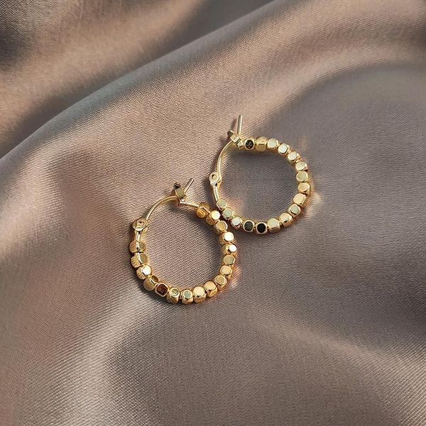 hoop & huggie 2021 fashion vintage hoops earrings for women exquisite statement geometric gold wedding jewelry, Golden;silver
hoop & huggie 2021 fashion vintage hoops earrings for women exquisite statement geometric gold wedding jewelry, Golden;silver