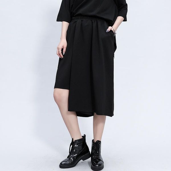 women's pants & capris foreign trade 2021 summer irregular 7-point wide leg pants, dark black, loose and thin on the street, Black;white
women's pants & capris foreign trade 2021 summer irregular 7-point wide leg pants, dark black, loose and thin on the street, Black;white