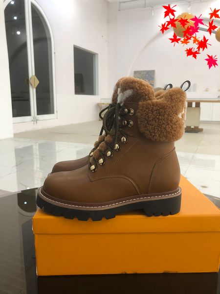 2022 winter women dress boots high heels design leather boot knitted sock-like flats biker luxury designer shoes tall ankle booties with log, Black
2022 winter women dress boots high heels design leather boot knitted sock-like flats biker luxury designer shoes tall ankle booties with log, Black