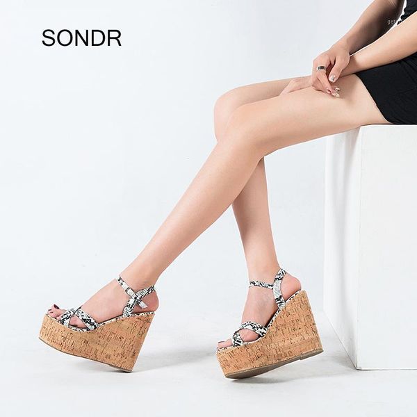 wedges sandals high heels shoes women sandalia feminina snake pattern summer ladies footware peep toe female zapatos de mujer1, Black
wedges sandals high heels shoes women sandalia feminina snake pattern summer ladies footware peep toe female zapatos de mujer1, Black
