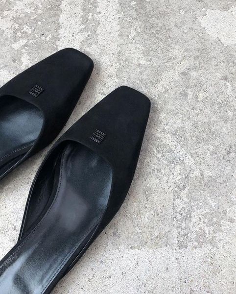 slippers women shoes 2021 spring and summer ladies solid color classic square flat, Black
slippers women shoes 2021 spring and summer ladies solid color classic square flat, Black