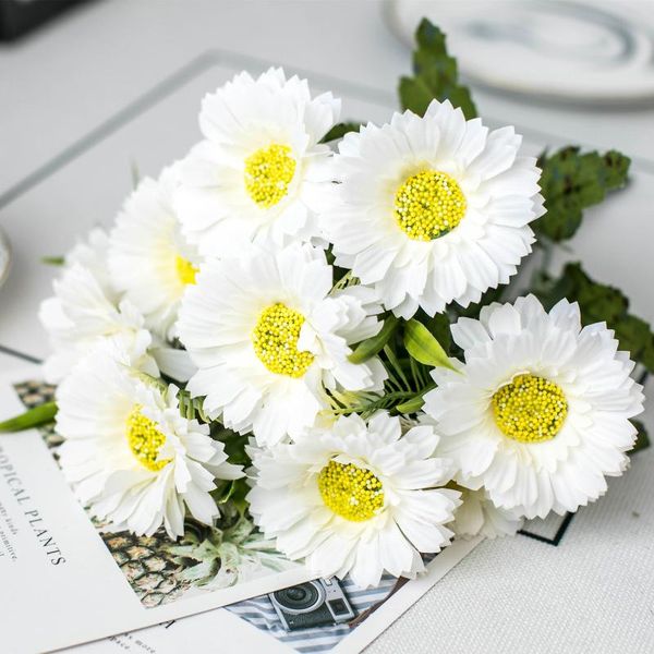 10 heads/1pcs silk daisy bride bouquet for christmas home wedding new year decoration fake plants sunflower artificial flowers
10 heads/1pcs silk daisy bride bouquet for christmas home wedding new year decoration fake plants sunflower artificial flowers