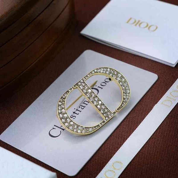 75% off outlet online 2021 new ins trend brooch summer high edition letter hair ornament old brass, Gray
75% off outlet online 2021 new ins trend brooch summer high edition letter hair ornament old brass, Gray
