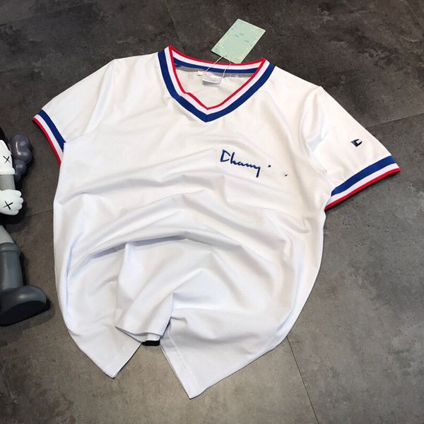 design clothing 2021 summer white short embroidery letter v-neck loose urban leisure 5-point sleeve inside t-shirt female
design clothing 2021 summer white short embroidery letter v-neck loose urban leisure 5-point sleeve inside t-shirt female